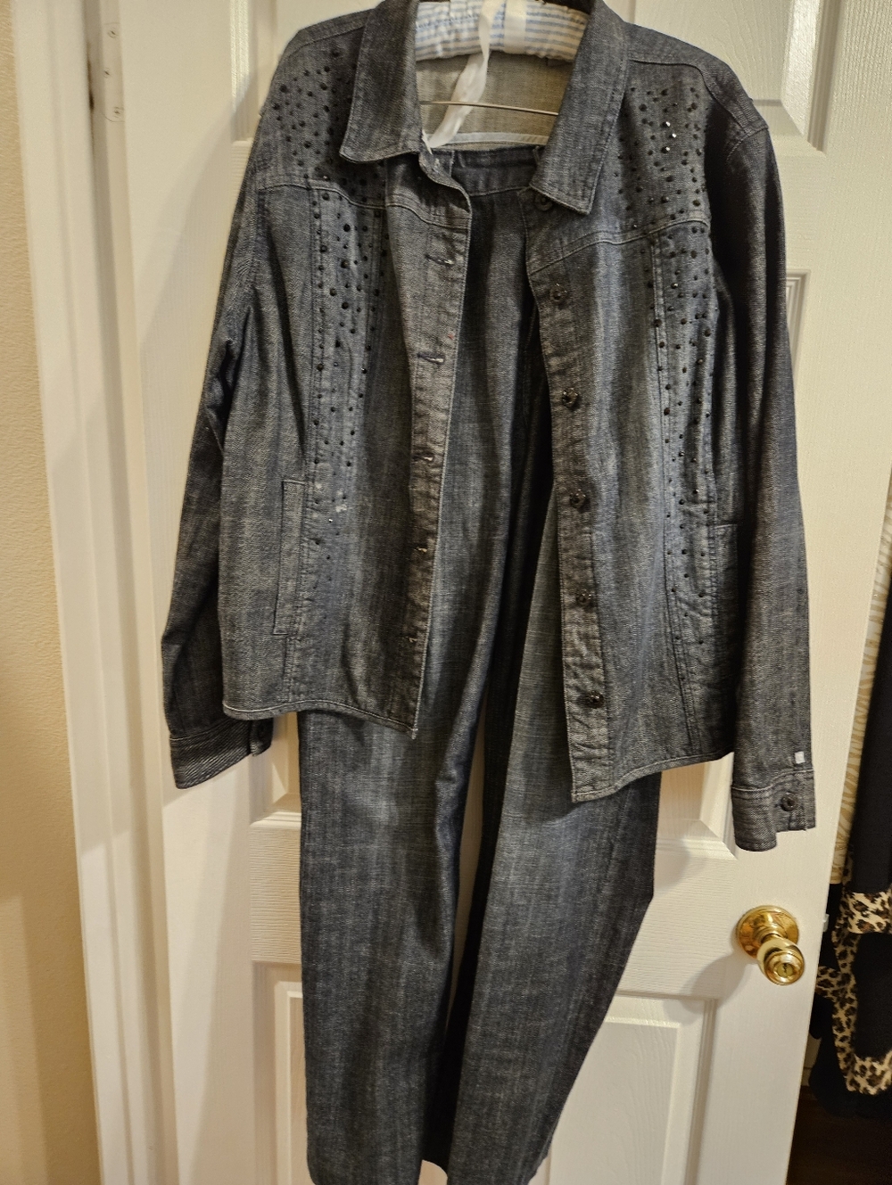 Women's Dark Gray Denim Jacket & Pants Set